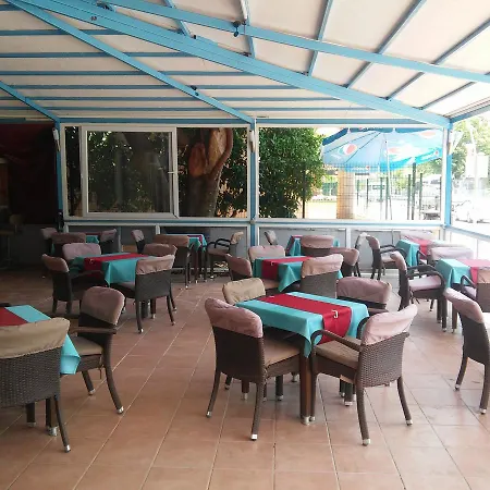 Turkuaz Oda ve Kahvaltı Kemer