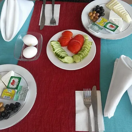 Turkuaz Oda ve Kahvaltı Kemer